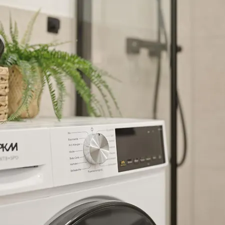 Ludwigscozyescape - Grosszuegiges Design Familien-apartment Mit 3 Schlafzimmern Am Residenzschloss, 7 Gaeste, Smarttv In Jedem Zimmer, Highspeed Wlan, Workspace, 24h Self Check-in, Parkplatz In 2 Min Gehweite * Ludwigsburg